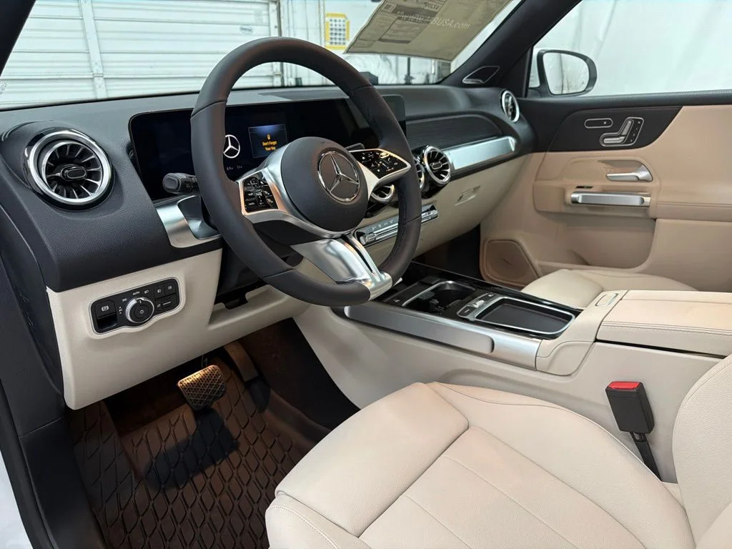 New 2026 White Mercedes-Benz GLB 250 image 12