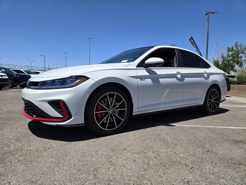 New 2026 White Volkswagen 2.0T Autobahn image 2