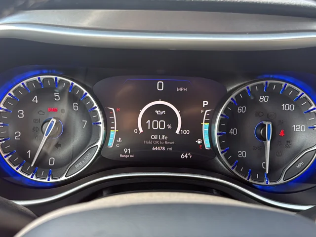 Used 2023 White Chrysler Touring L image 12