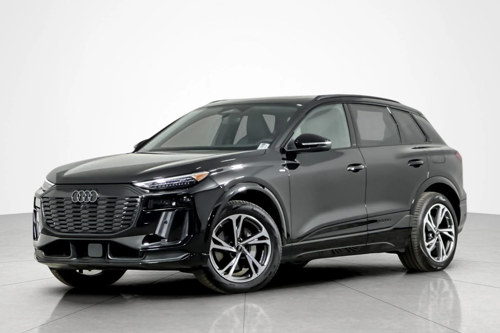 2027 Audi Q6 e-tron Premium Plus quattro's photo