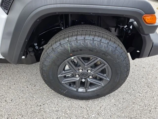 New 2026 Bright White Clear-Coat Exterior Paint Jeep Sport image 16