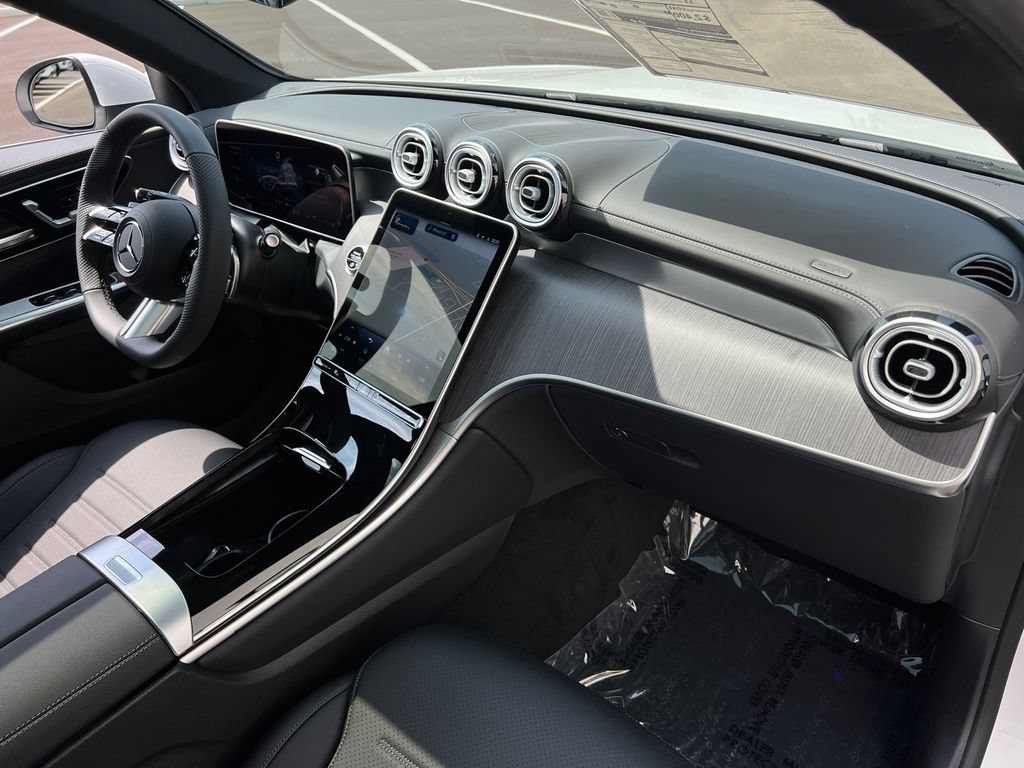New 2026 Polar White Mercedes-Benz GLC 300 image 65