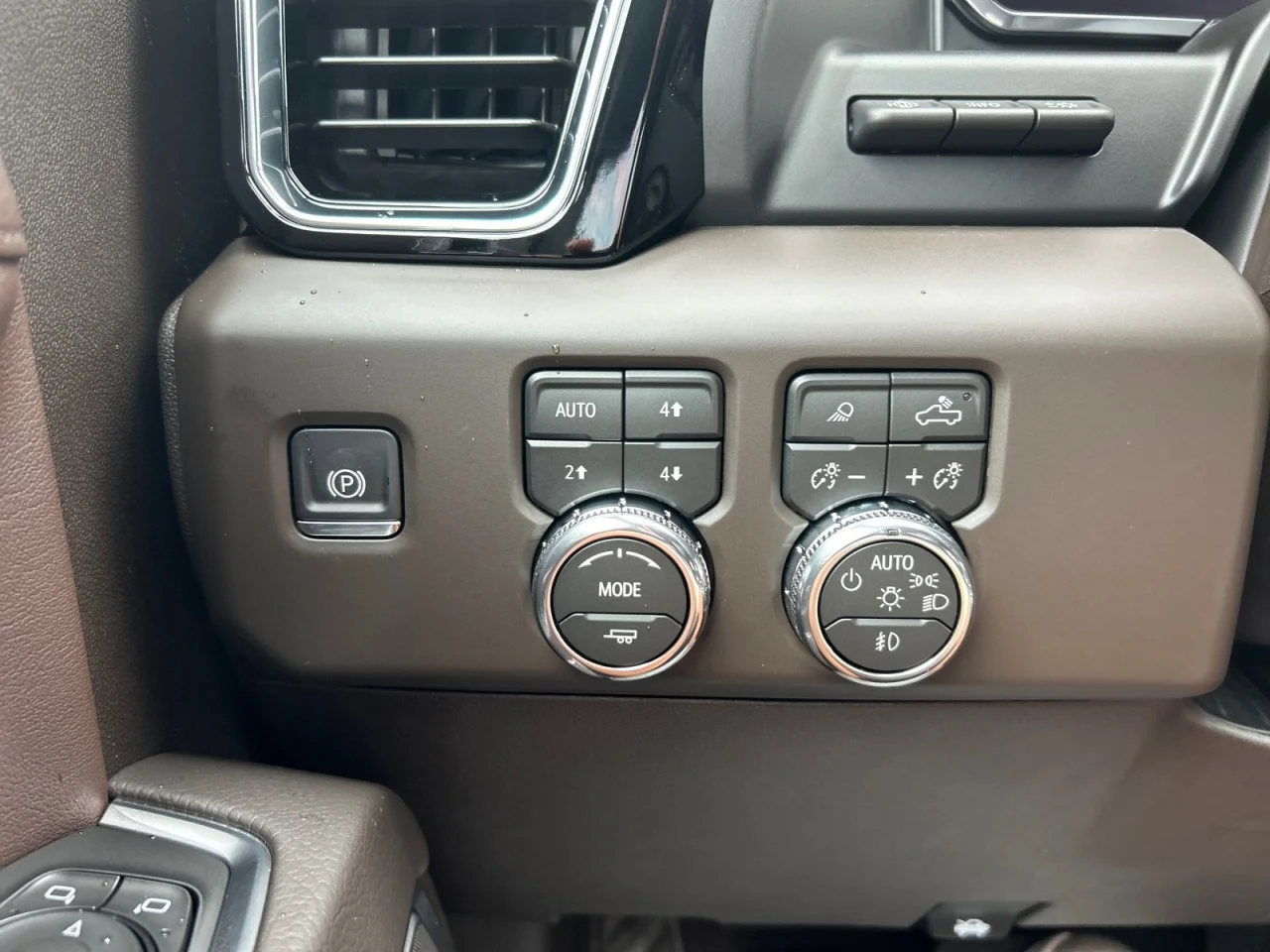 New 2026 Glacier White Tricoat GMC Denali image 14