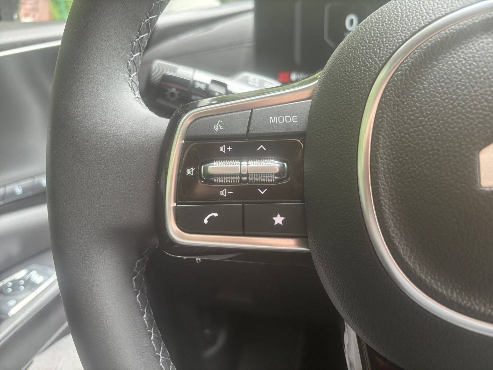 2026 Kia Carnival SX - Photo 22