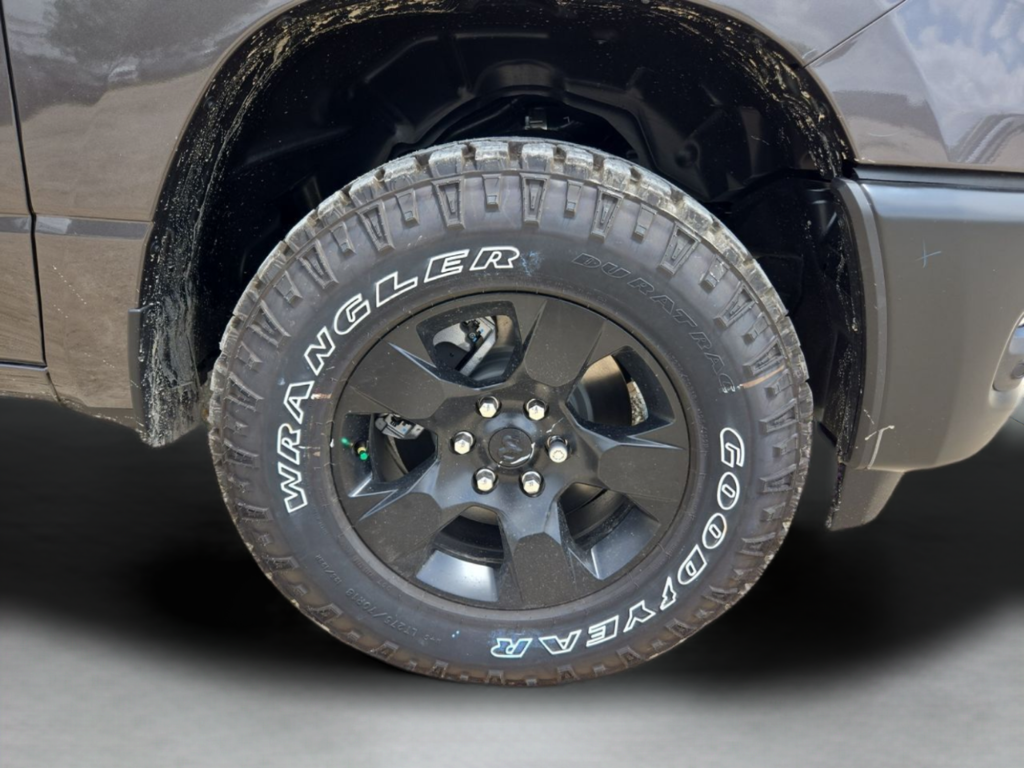New 2026 Granite Crystal Metallic Clear-Coat Exterior Paint RAM Warlock image 43