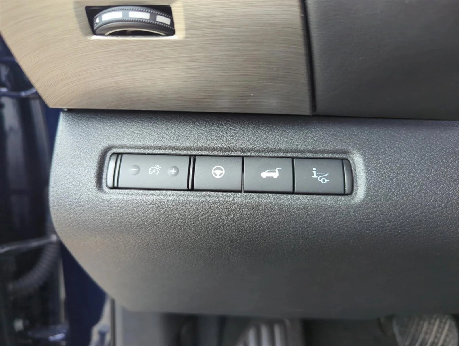 Used 2025 Deep Ocean Blue Pearl Nissan Platinum image 12
