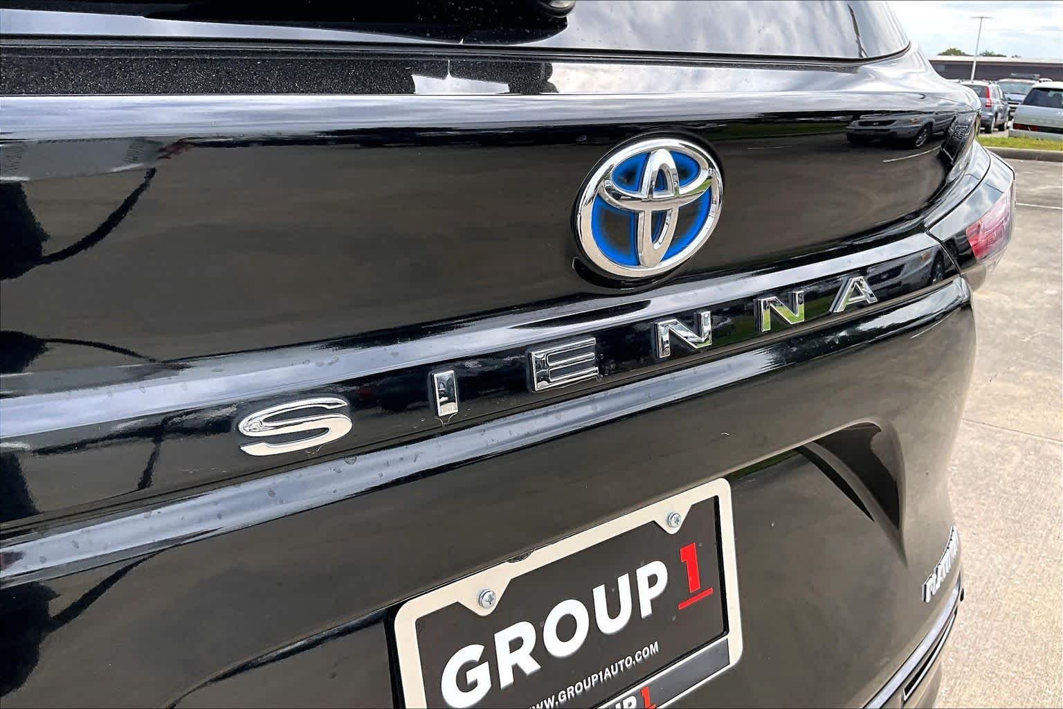 Used 2025 Midnight Black Metallic Toyota Platinum image 29