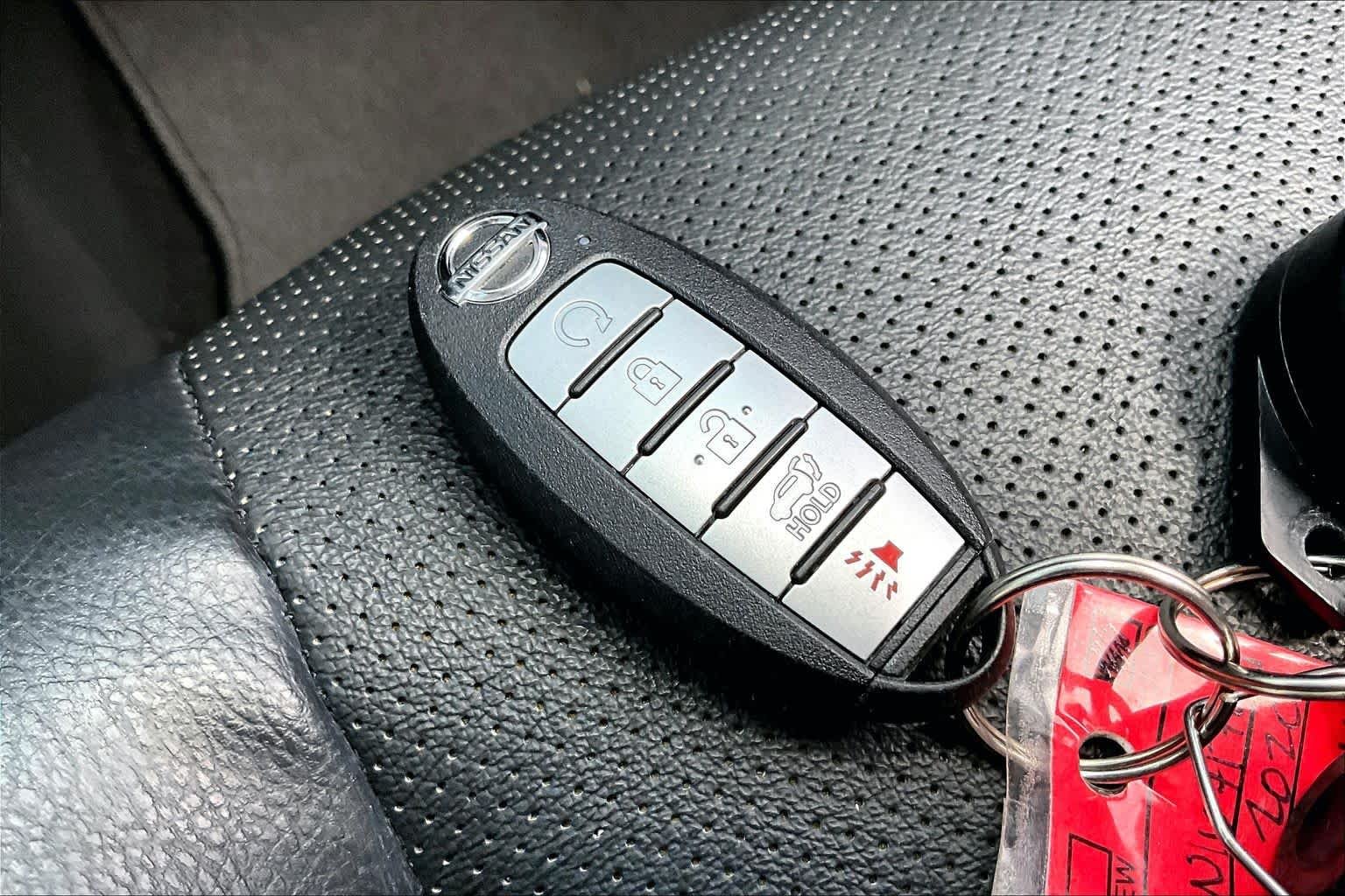 Certified Used 2020 Gun Metallic Nissan SL image 15