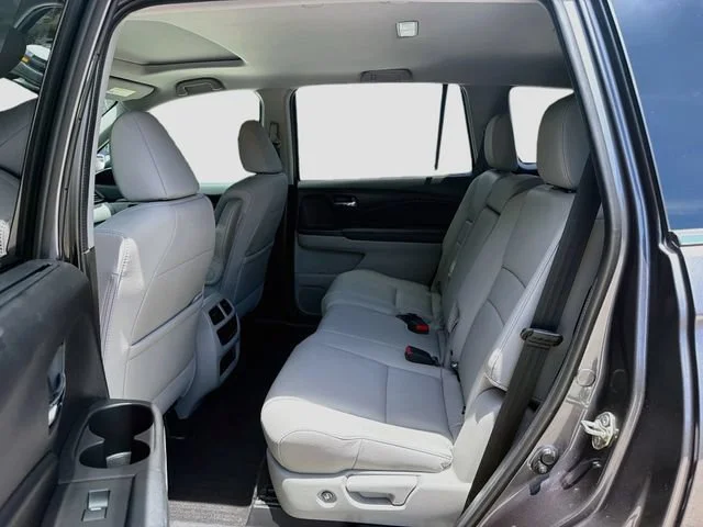 Used 2019 Gray Honda EX-L image 21