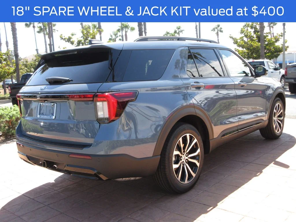 New 2026 Vapor Blue Metallic Ford ST-Line image 4