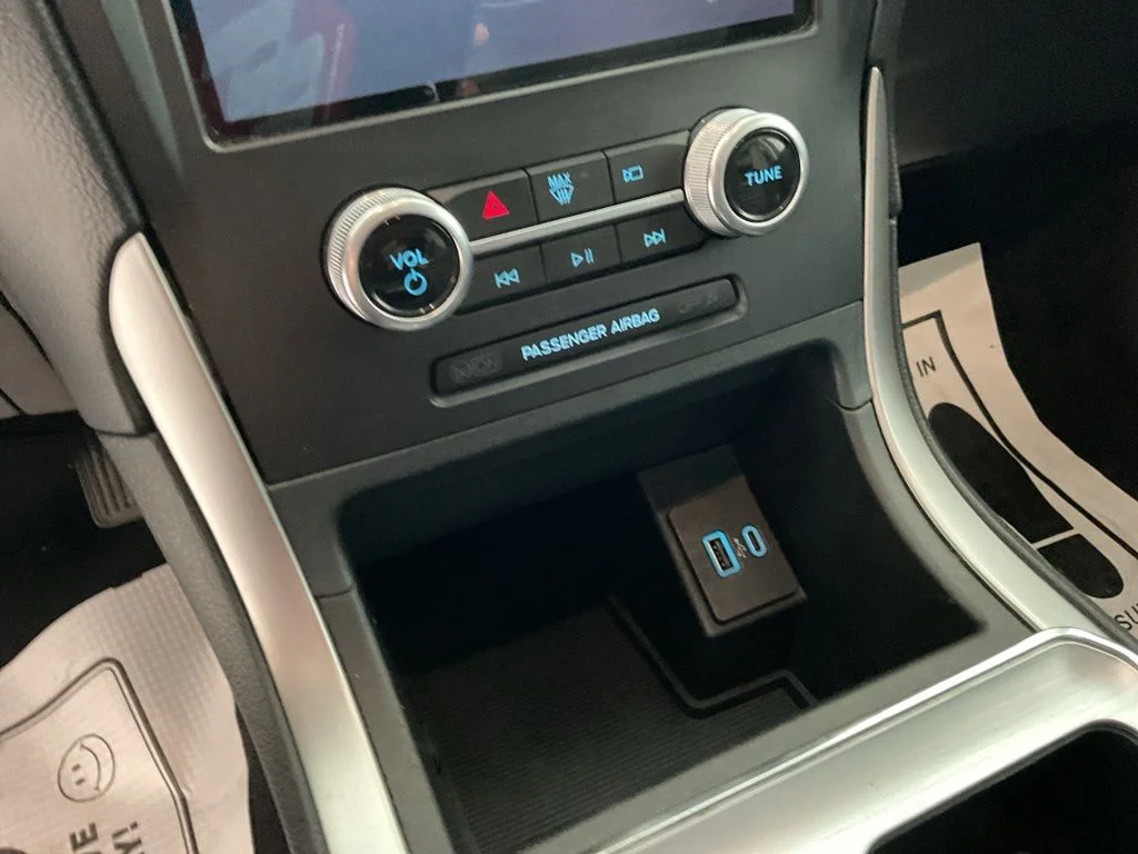 Used 2022 Gray Metallic Ford SEL image 11