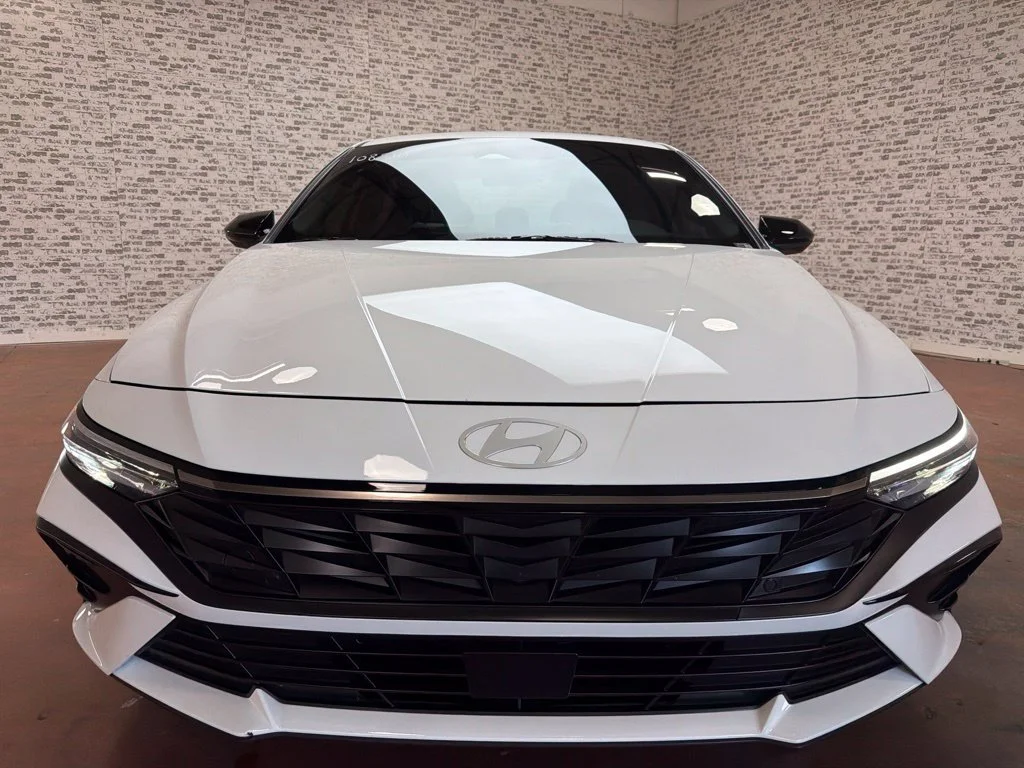 Used 2026 Serenity White Hyundai SEL Sport image 2