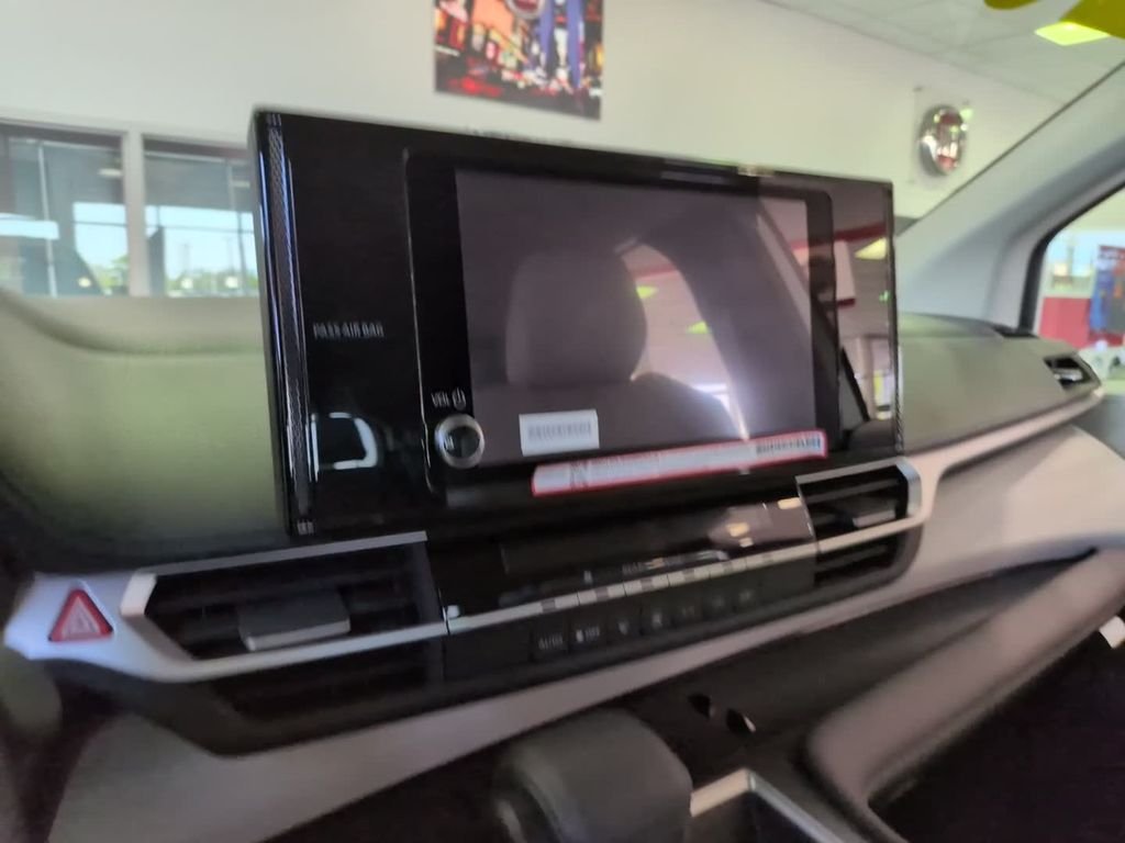 Used 2025 White Toyota LE image 22