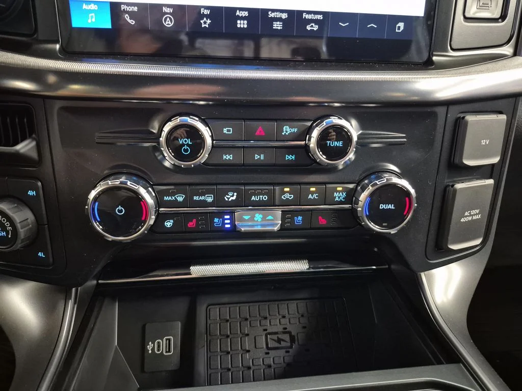 New 2026 Blue Ford Lariat image 38