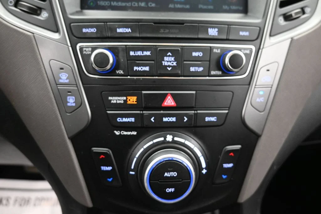 Certified Used 2018 White Hyundai 2.4 Base image 21