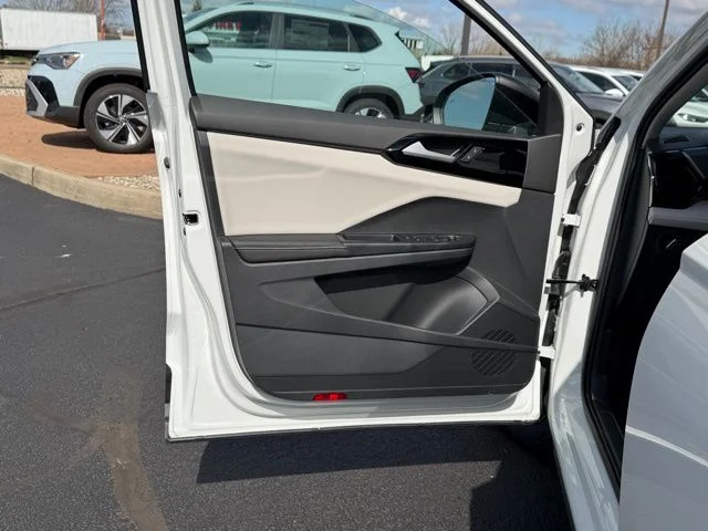 New 2026 White Volkswagen 1.5T S image 13