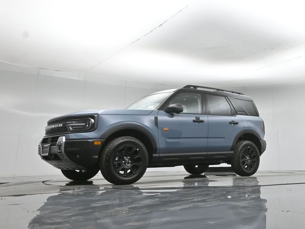New 2026 Azure Gray Metallic Tri-Coat Ford Badlands image 49