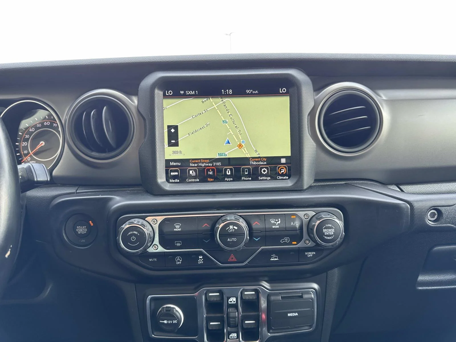 Used 2022 Black Jeep Sport S image 24