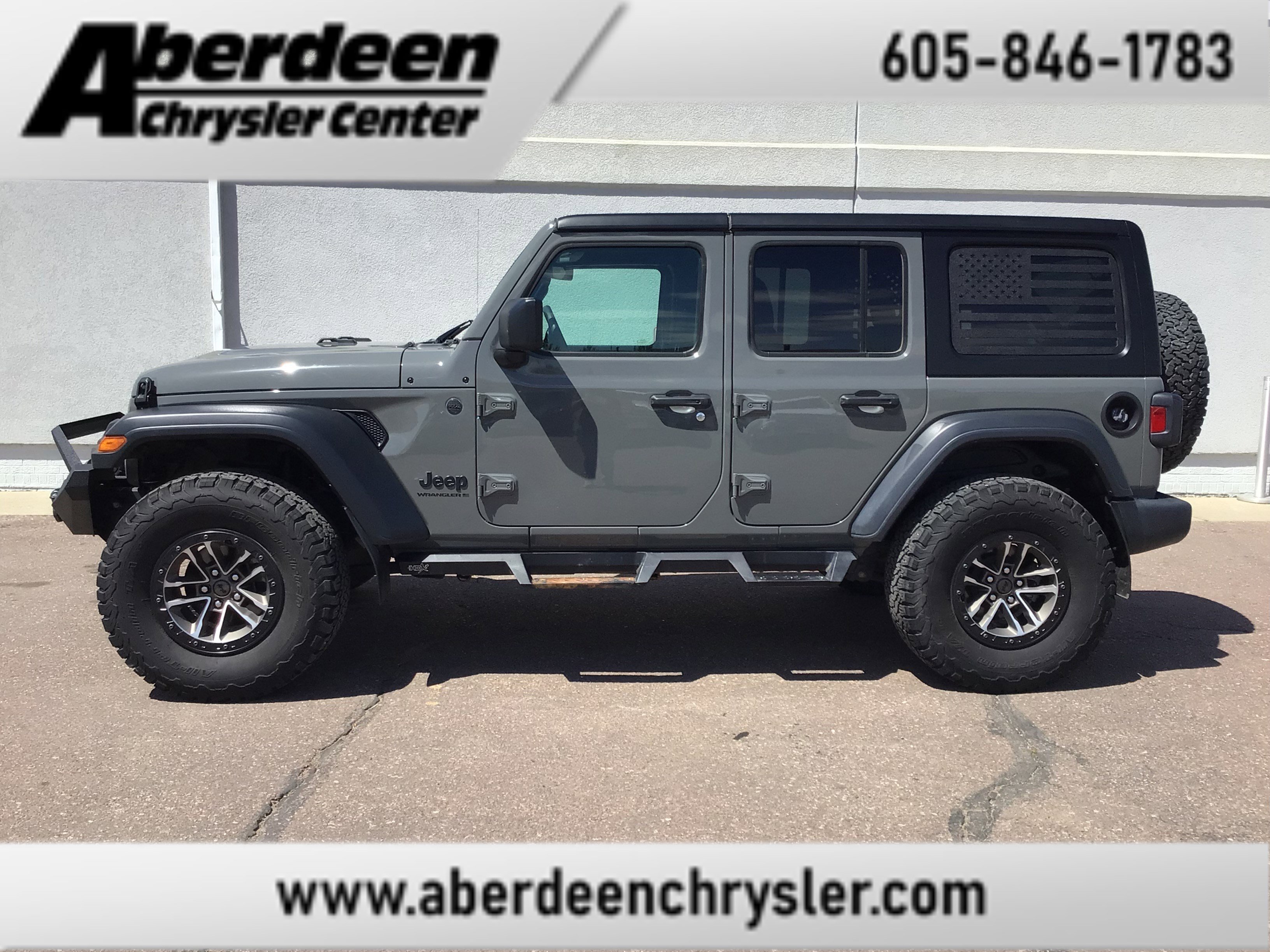 2023 Jeep Wrangler Sport S's photo