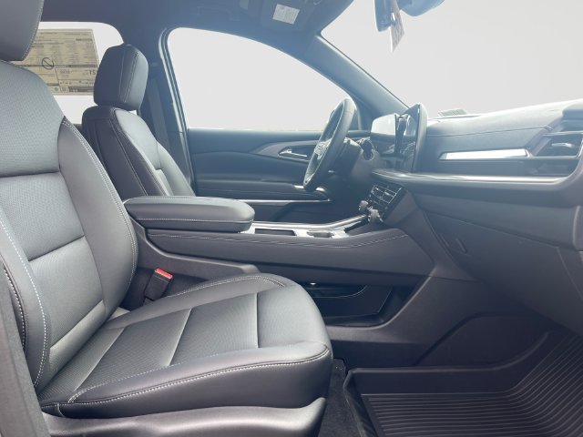 2027 Chevrolet Traverse LT - Photo 16