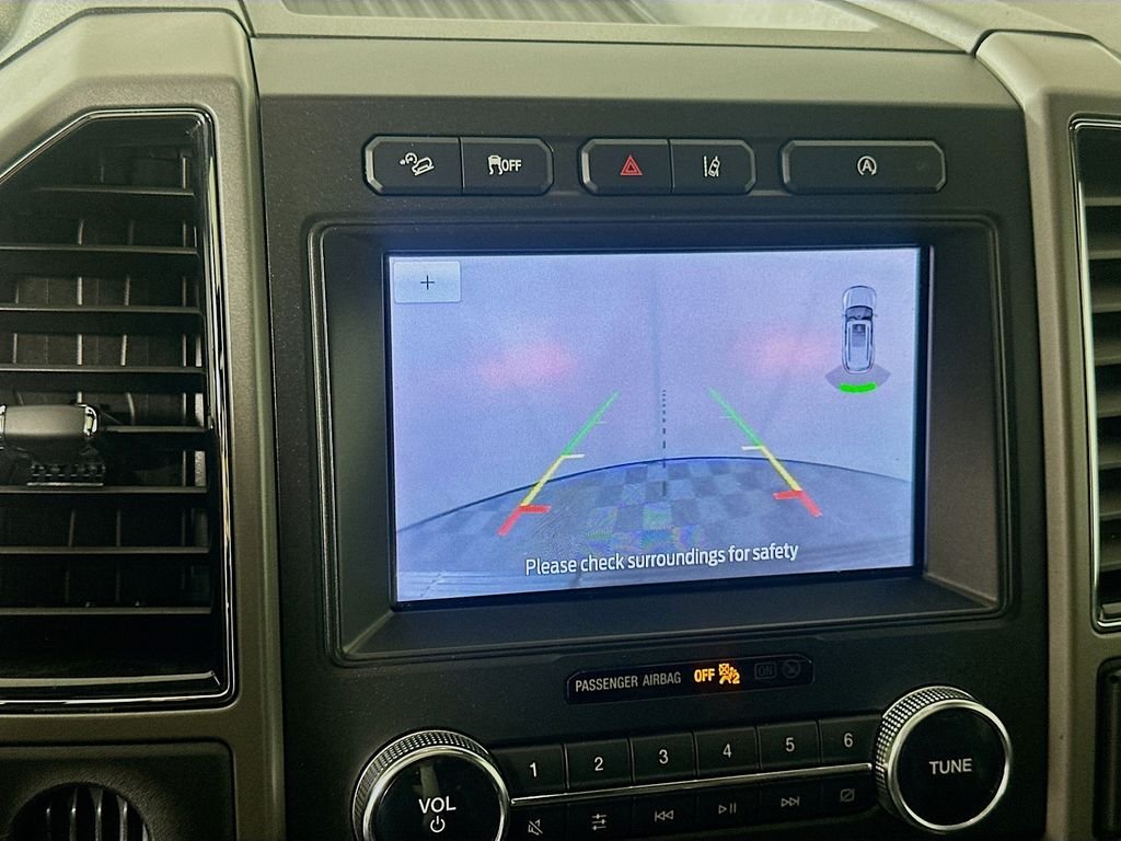 Used 2020 Black Ford XLT image 13