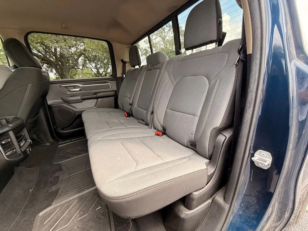 Used 2019 Blue Ram Big Horn/Lone Star image 14