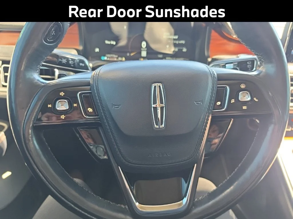 Used 2020 Black Lincoln Reserve image 22