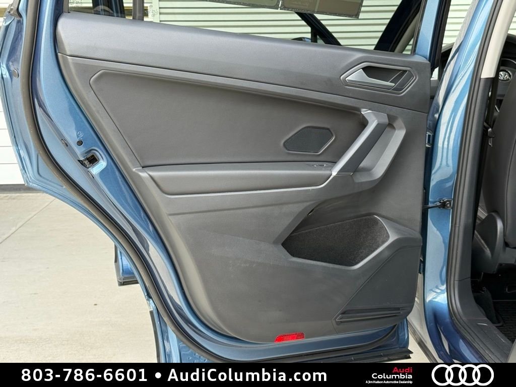 Used 2020 Blue Volkswagen 2.0T SE image 22