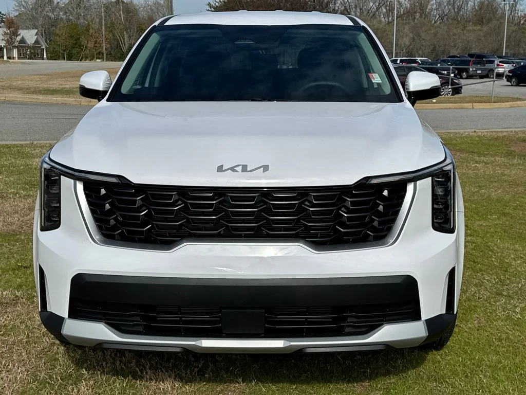 New 2026 Glacial White Pearl Kia LX image 8