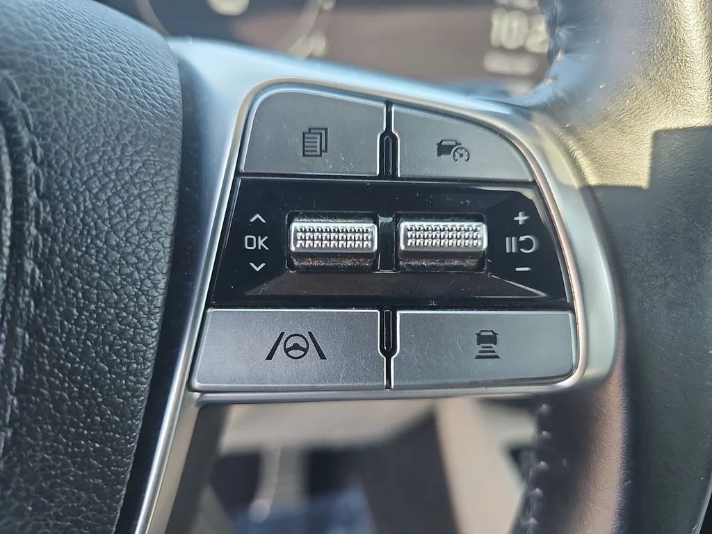 Used 2023 Red Kia SX image 18