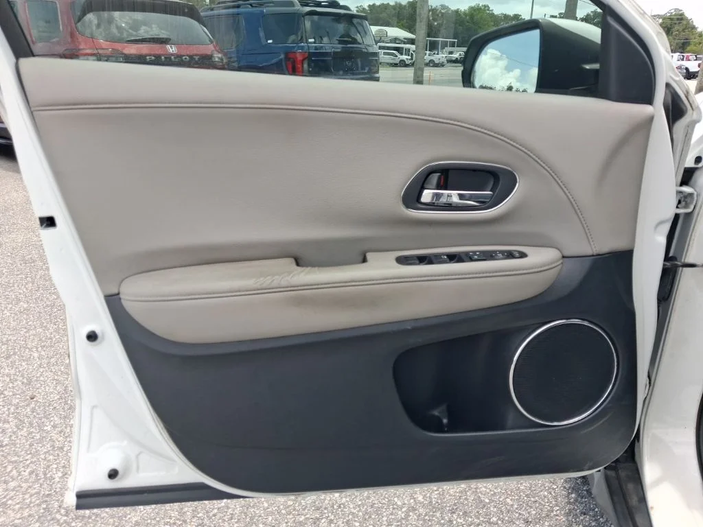Used 2016  Honda EX-L image 19