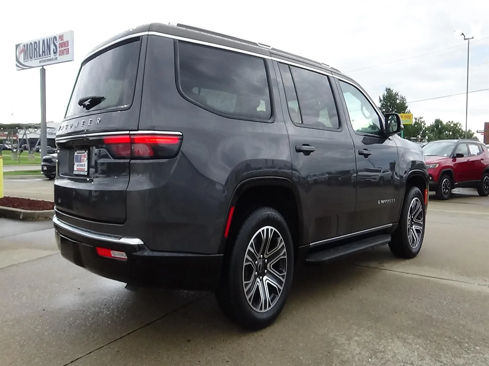 Certified Used 2025 Baltic Gray Metallic Clear Coat (pas) Jeep Series II image 5