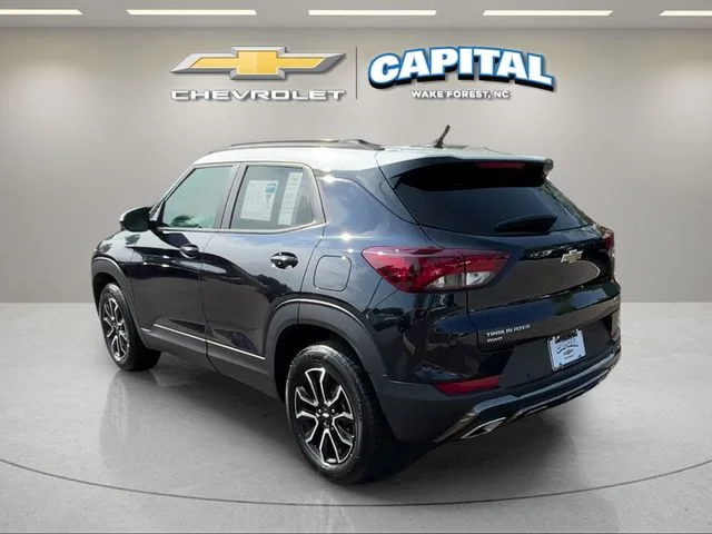 Used 2021 Blue Chevrolet ACTIV image 3