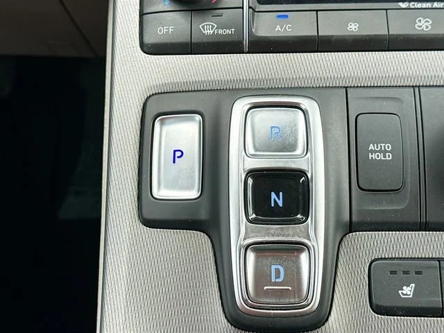 Used 2021 White Hyundai Limited image 17