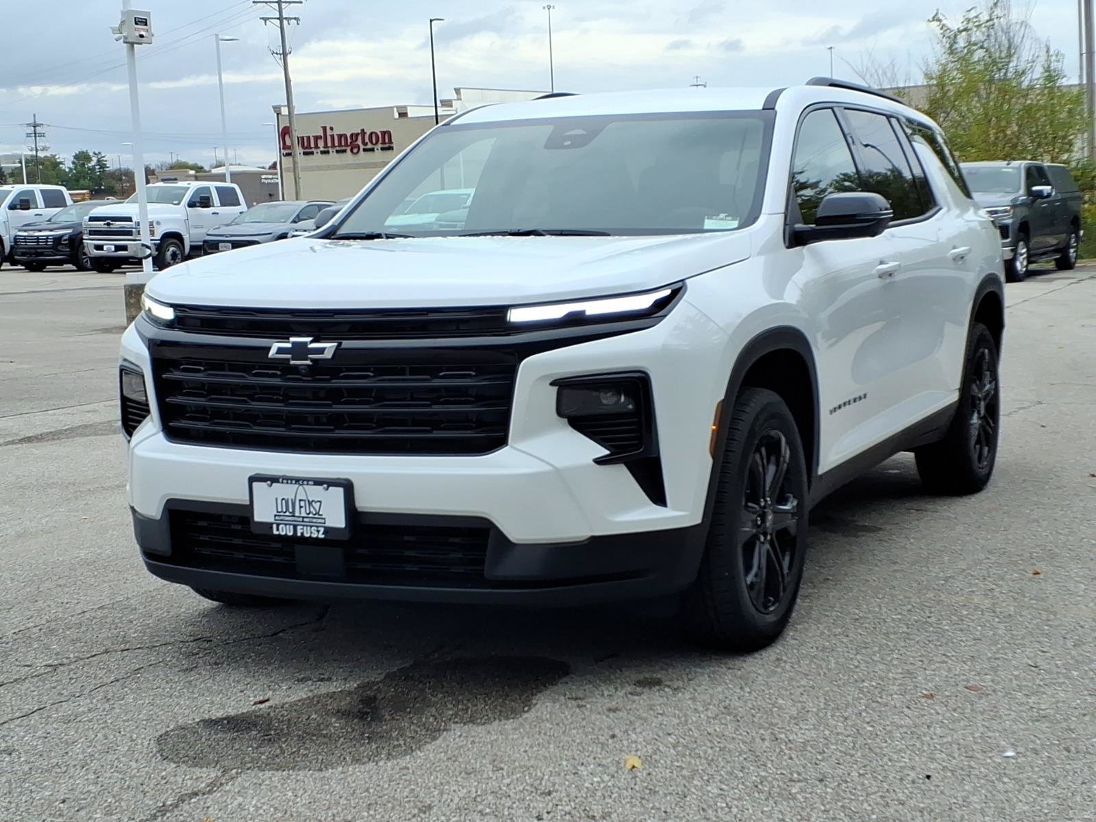 New 2027 Summit White Chevrolet LT image 2