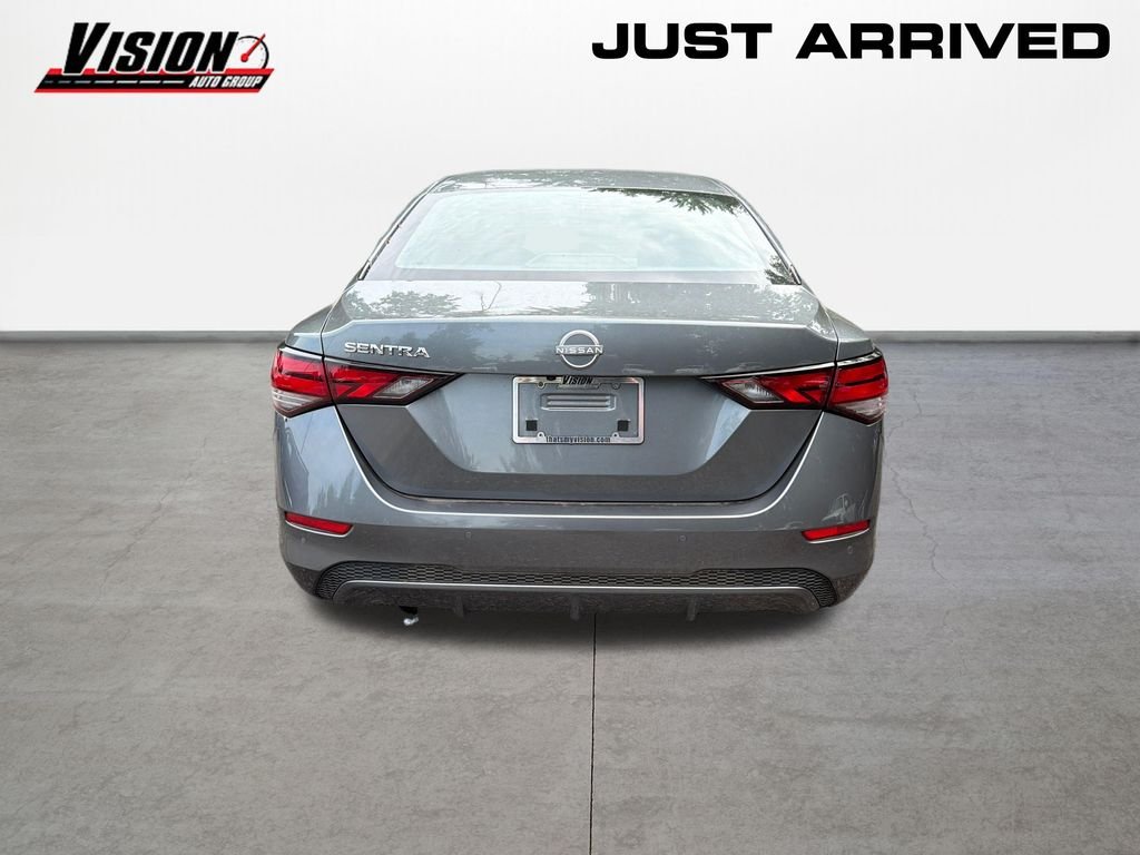 Used 2025 Gray Nissan S image 6