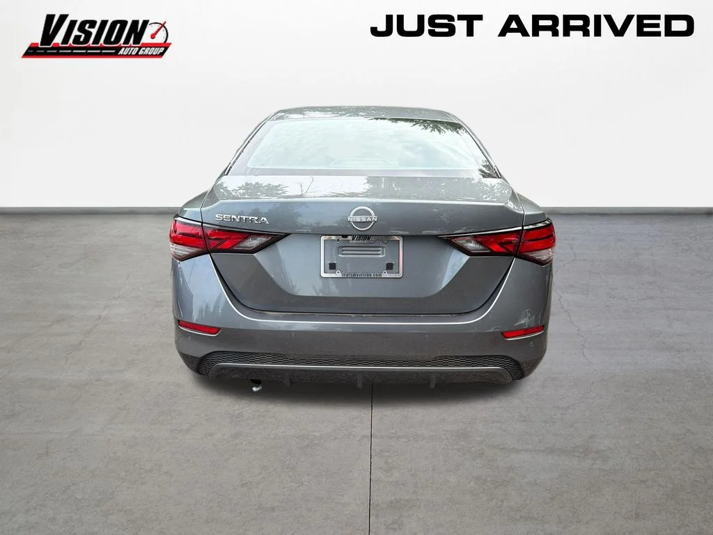 Used 2025 Gray Nissan S image 6