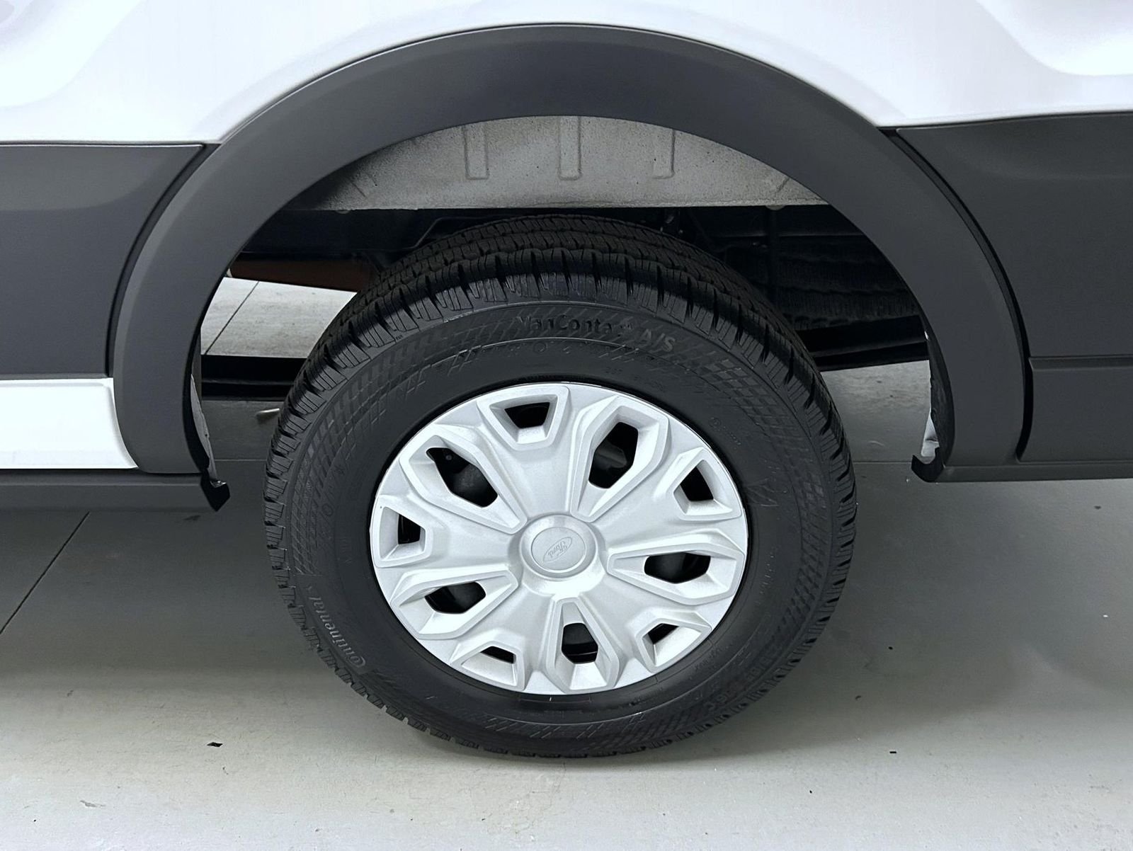 Used 2025 White Ford XLT image 21