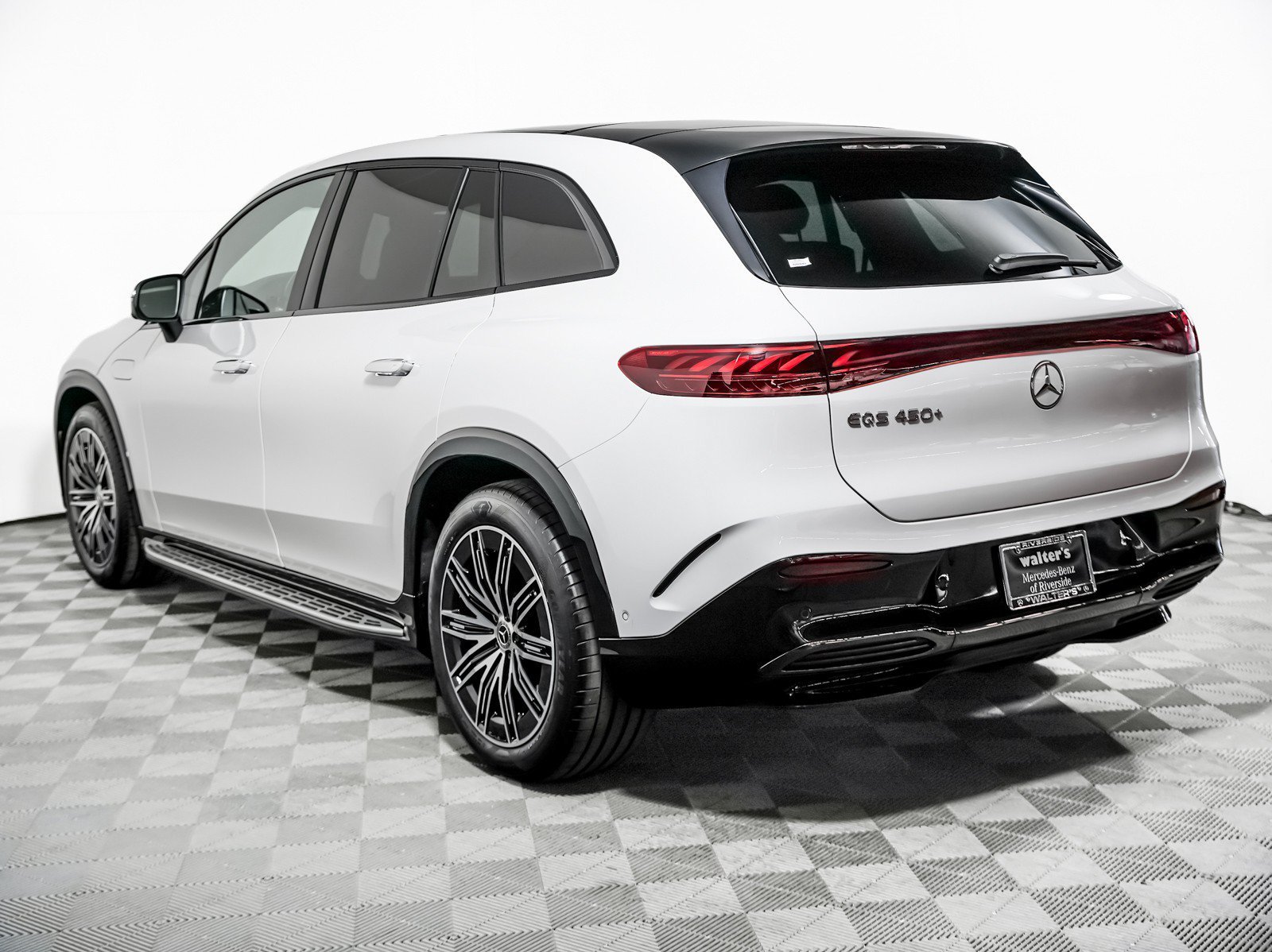 Used 2024 Mercedes-Benz EQS SUV Base with VIN 4JGDM2DB2RA031007 for sale in Riverside, CA