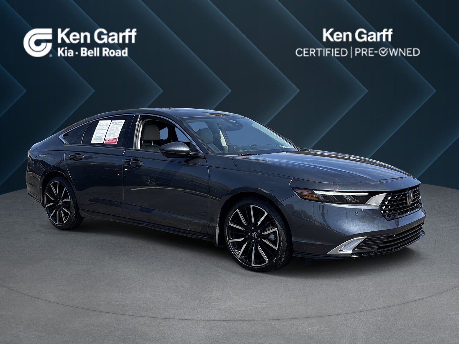 2025 Honda Accord Hybrid Touring's photo