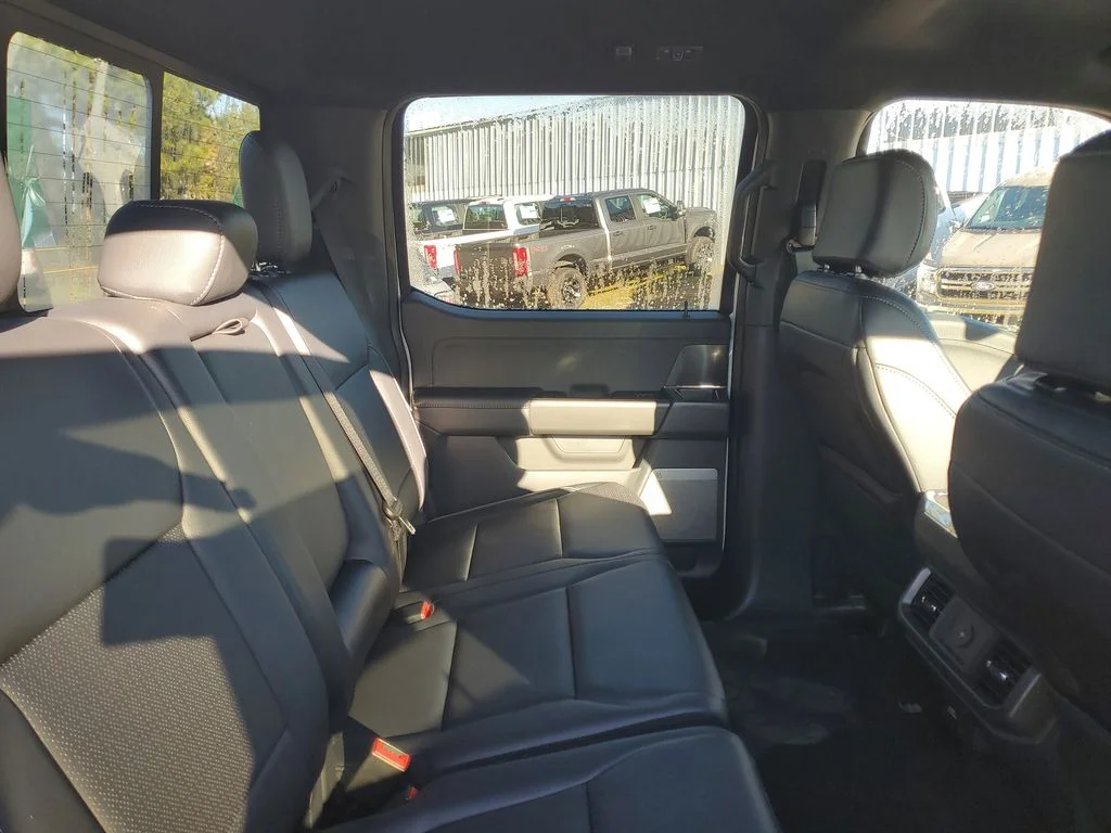 2025 Ford F-150 Lariat - Photo 30