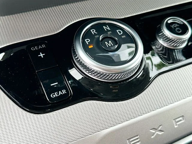 New 2026 Oxford White Ford Active image 12