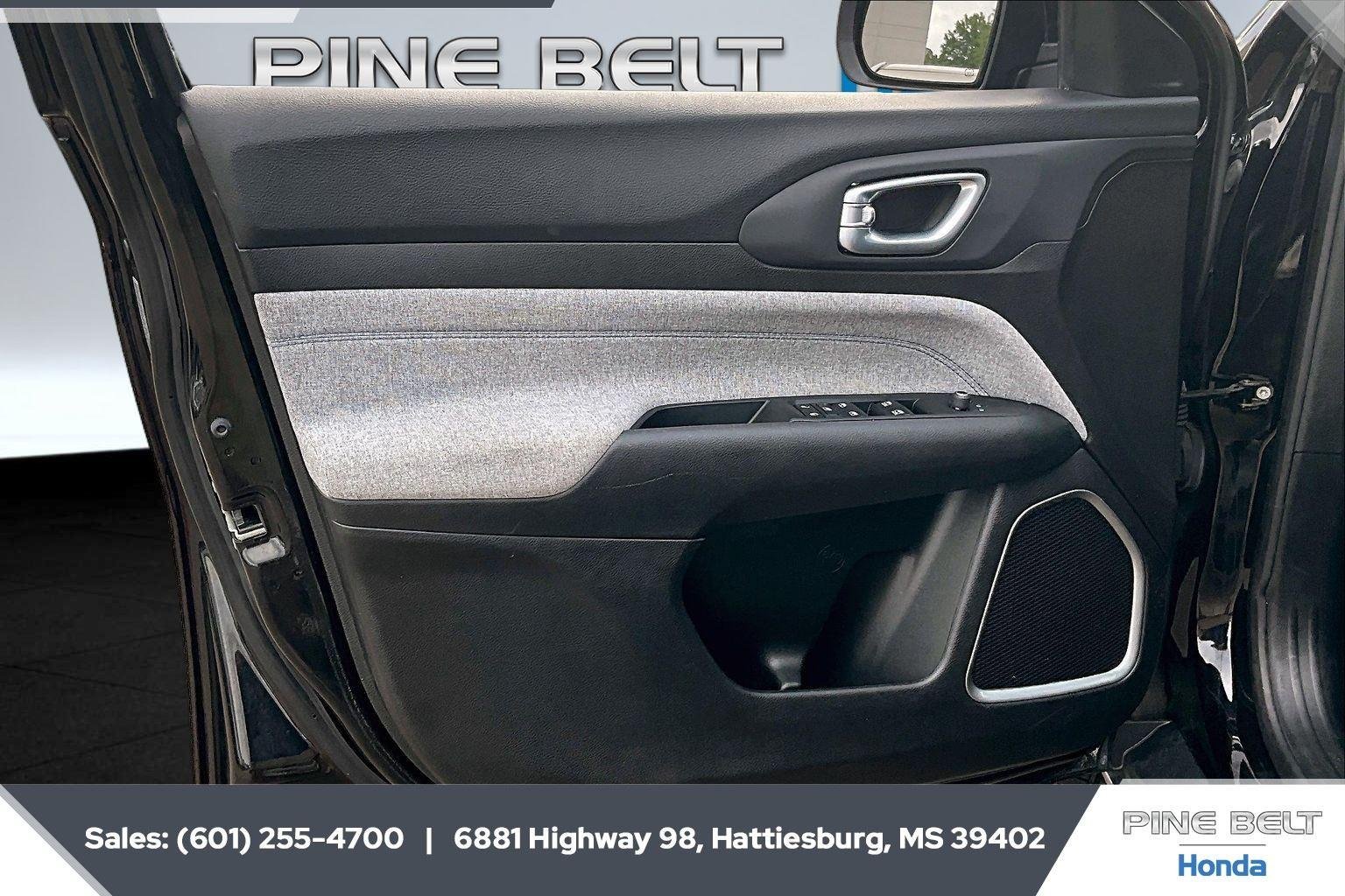 Used 2023 Diamond Black Crystal Pearlcoat Jeep Sport image 17