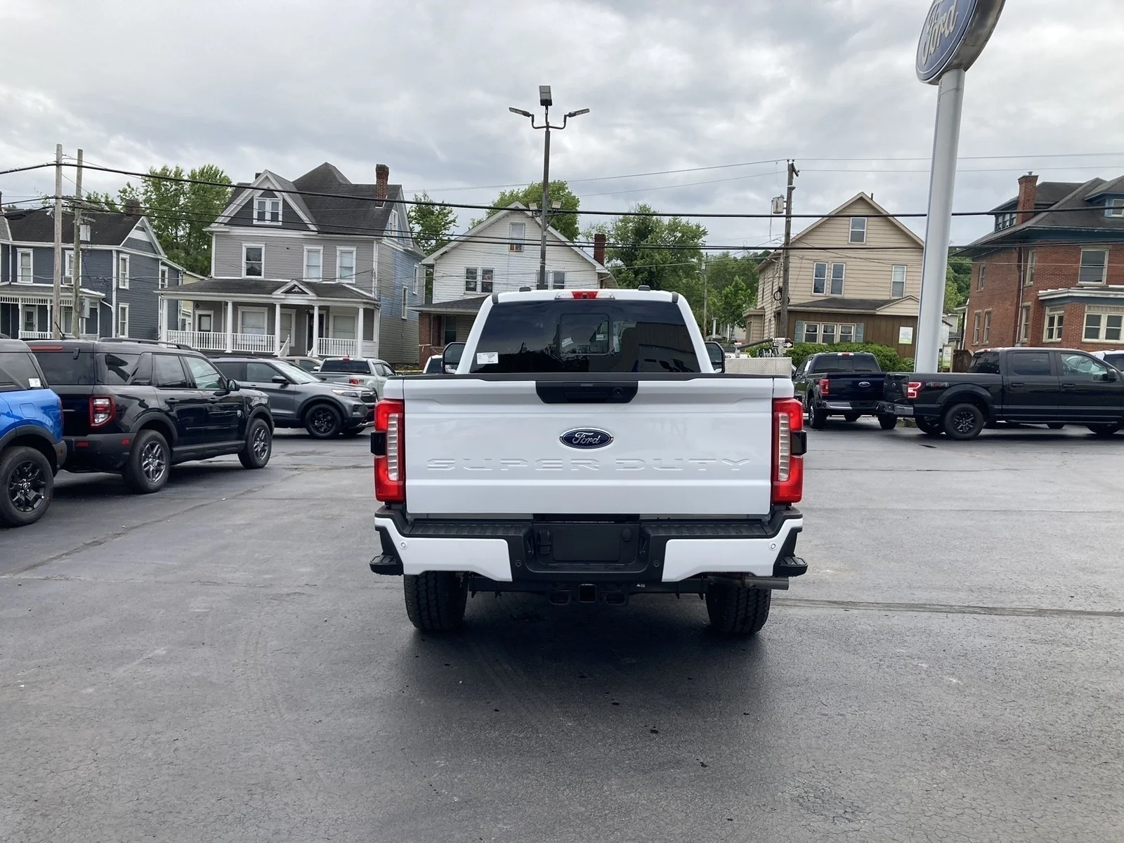 New 2026 Oxford White Ford F-350® XL image 11