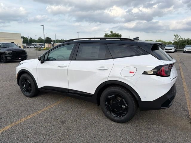 New 2026 Glacial White / Black Roof Kia X-Pro Prestige image 5