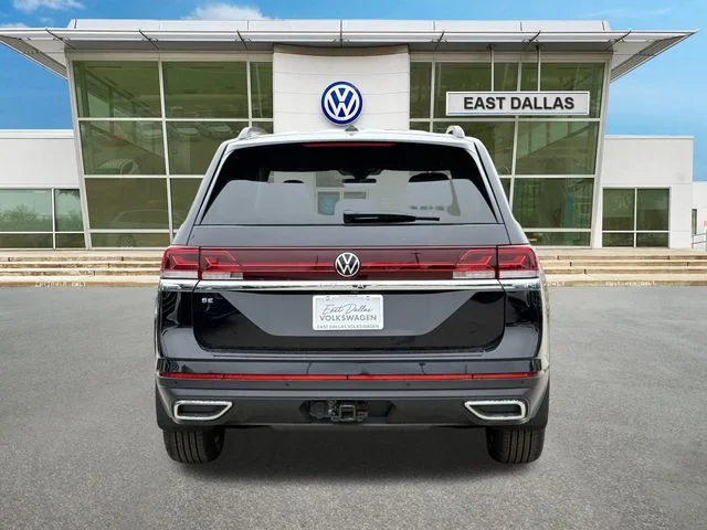 New 2026 Black Volkswagen 2.0T SE w/Technology image 4
