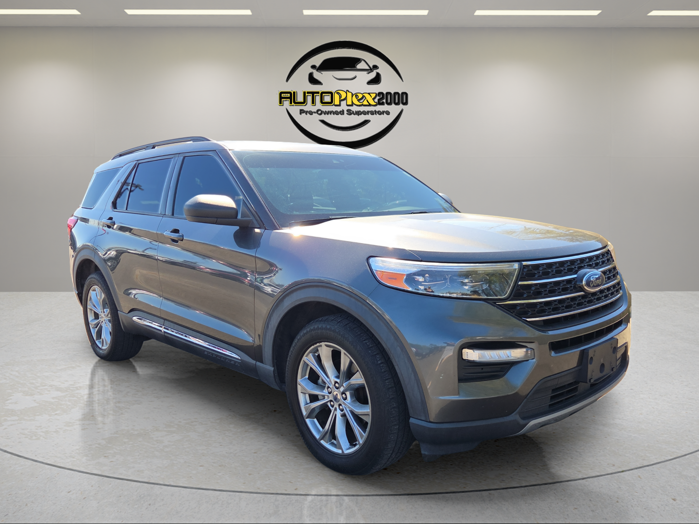 2020 Ford Explorer XLT 4WD's photo
