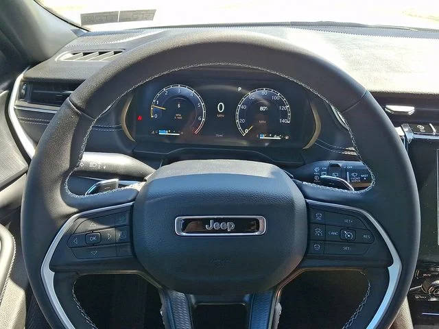 New 2026 White Jeep Laredo image 17