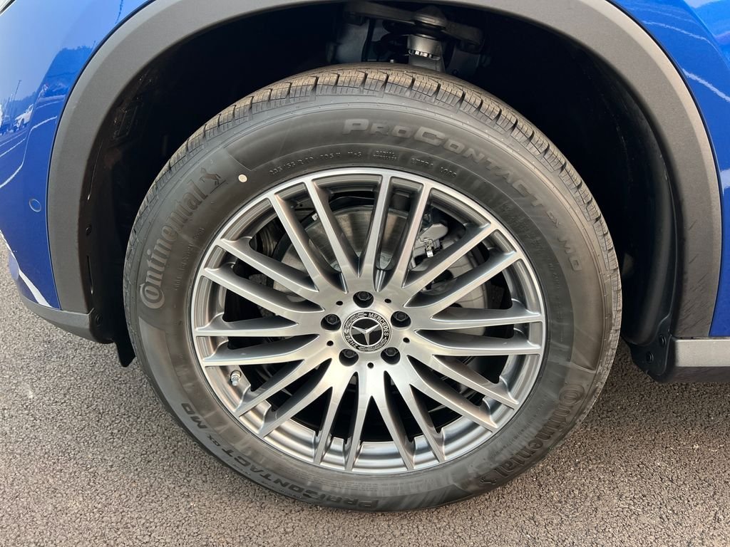 New 2026 Starling Blue Metallic Mercedes-Benz GLC 300 image 32