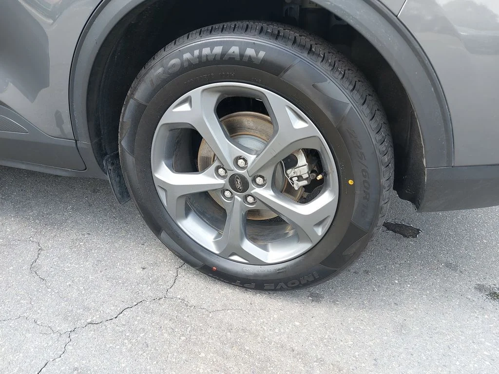 Used 2025 Gray Ford ST-Line image 31